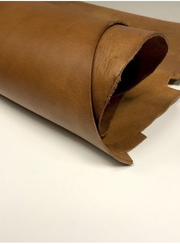 The vegetable leather | Color: cognac | Thickness: 4 - 4.5 mm