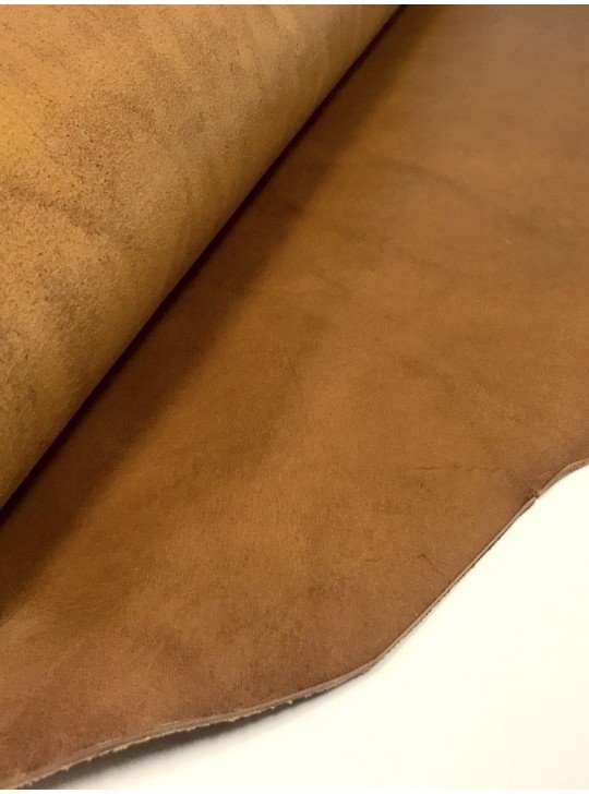 The vegetable leather | Color: cognac | Thickness: 4 - 4.5 mm